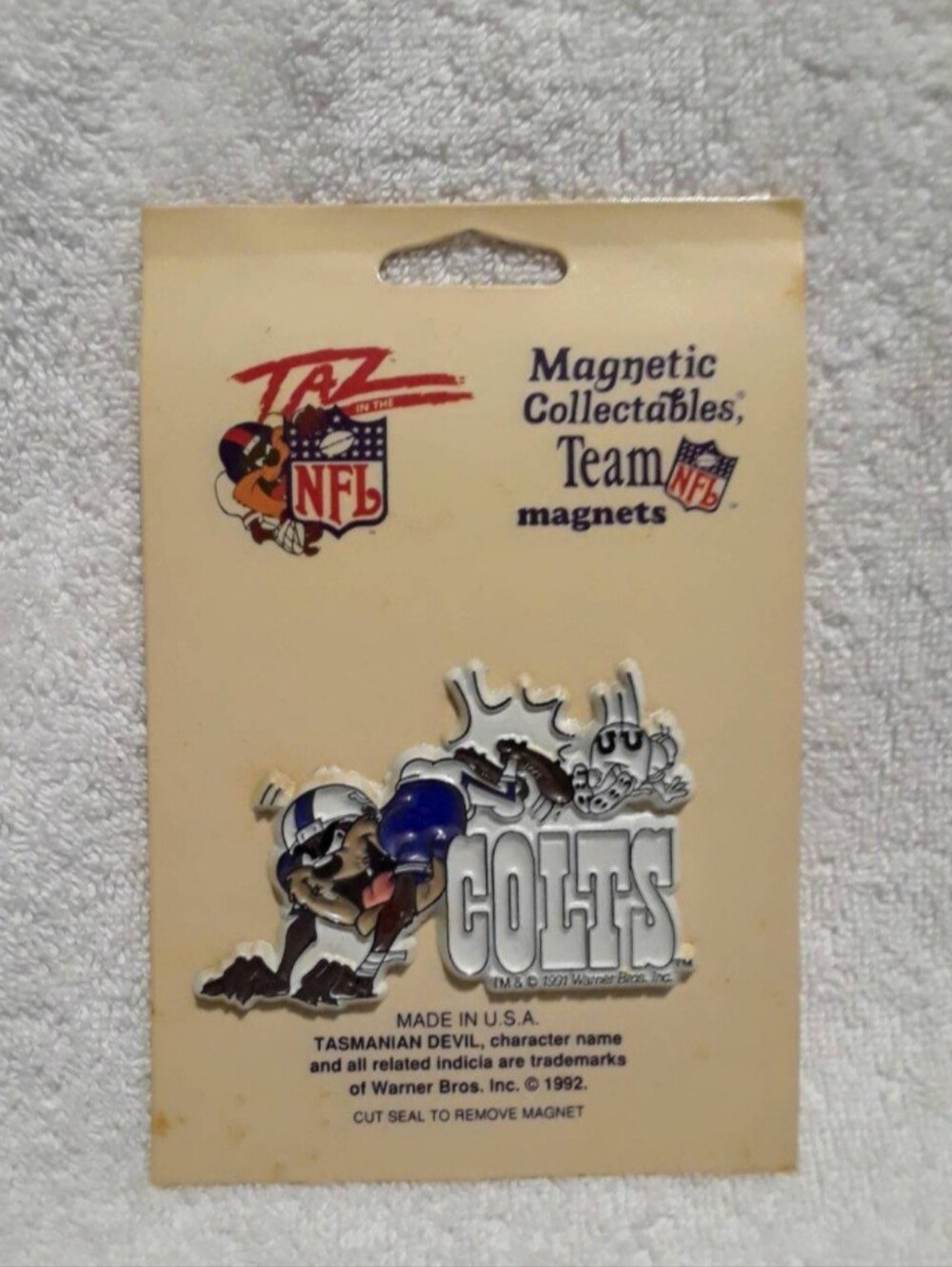 Vintage Looney tunes Indianapolis Colts  Tasmanian Devil magnet